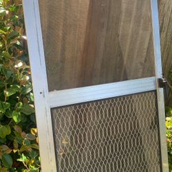 32” Screen DOOR.  FREE