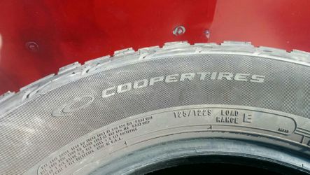 Tires LT275/70R18