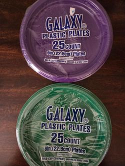 9"Solo brand plastic coated plates 25ct , lg NEW sealed $2.00 ea