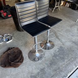 Black And Chrome Bar Stools 