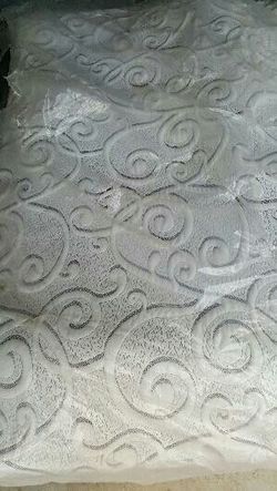 New In Plastic King Size Memory Foam Mattress! Please Read Descriptioņ!