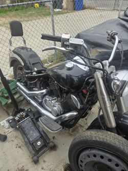 2001 Yamaha Vstar 1100cc Selling Parts