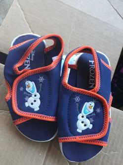 New frozen olaf boy sandals sz 8
