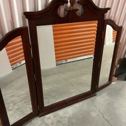 Basset Tri Fold Dresser Mirror. 
