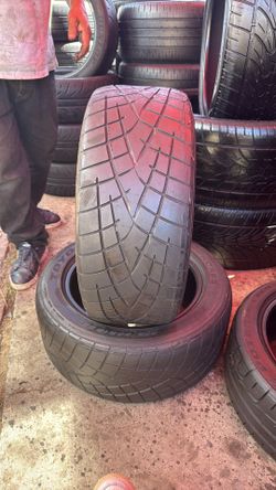 Vendo 2 Llantas Medida 225-50-16 Muy Buenas Condiciones