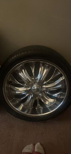 4 Tires 22 inch for ford truck or crown vic
