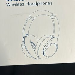 Headphones (Great Sound!) (4 Left)