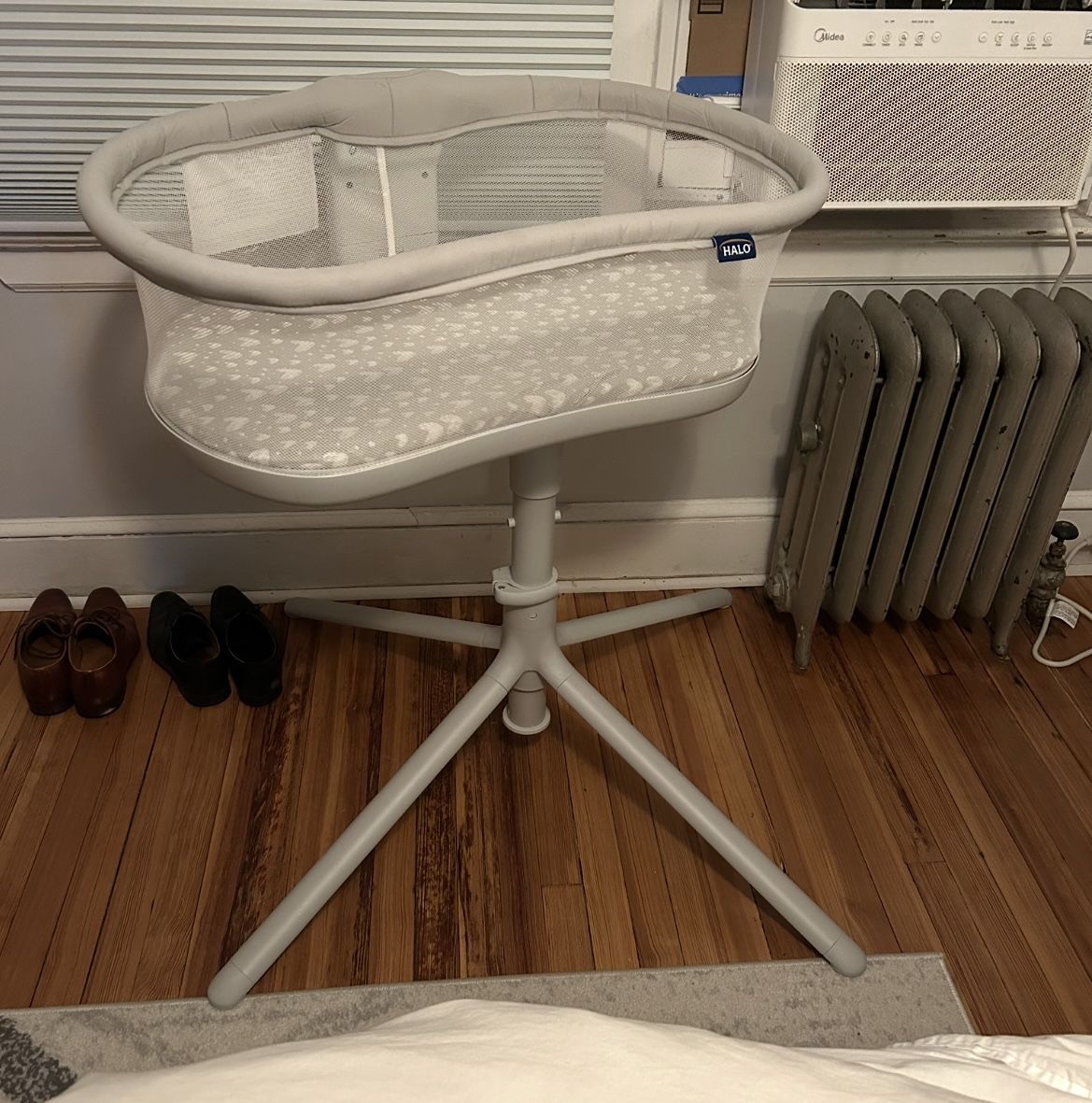 Halo Bassinet Swivel Sleeper