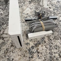 Nintendo Wii with games