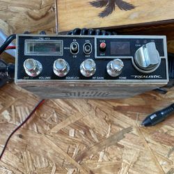 Realistic CB Radio