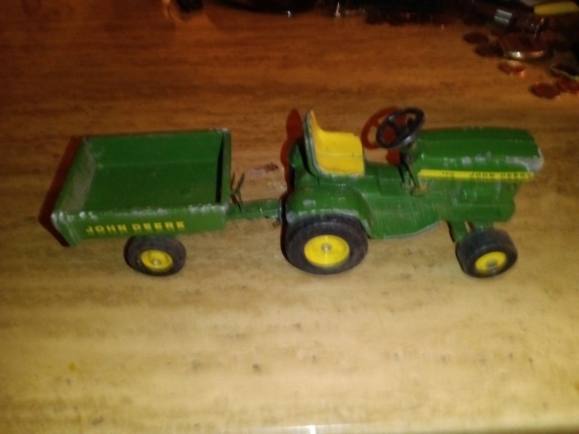 Vintage John Deere Tractor Trailer.