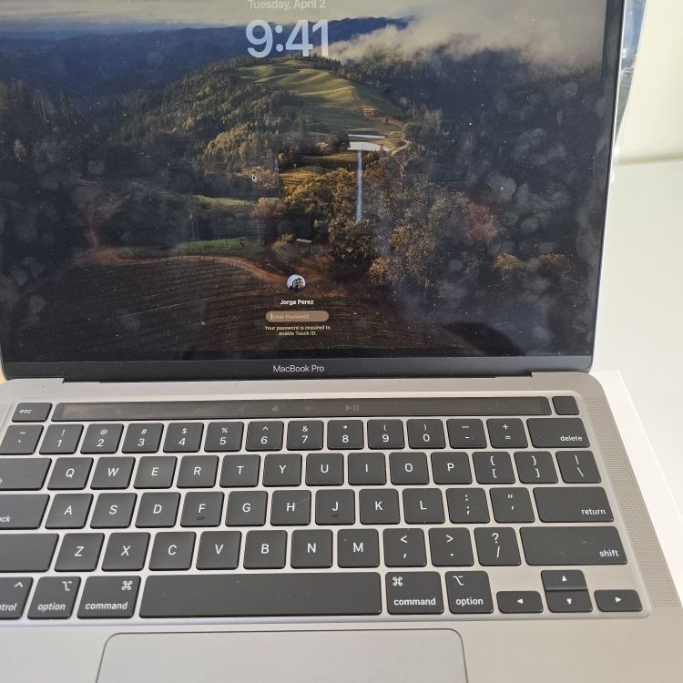 MacBook Pro M2