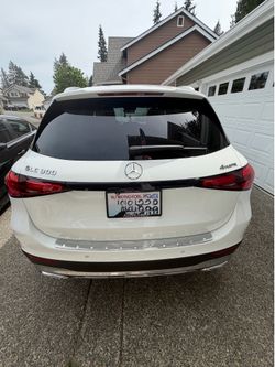 2023 Mercedes-Benz GLC 300