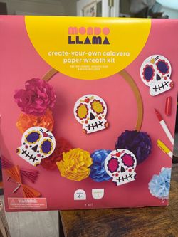Mondo Llama Calavera Paper Wreath Craft Kit