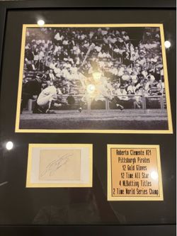 Roberto Clemente autograph