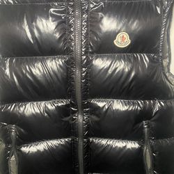 Moncler Vest Comes With Hood *NEED GONE ASAP***