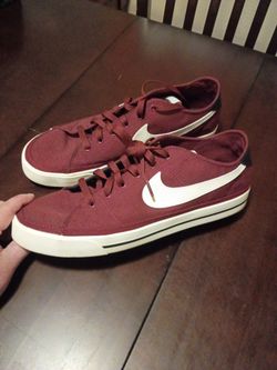 Nike Low-Top Canvas Sneakers