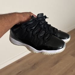 Jordan 11s 