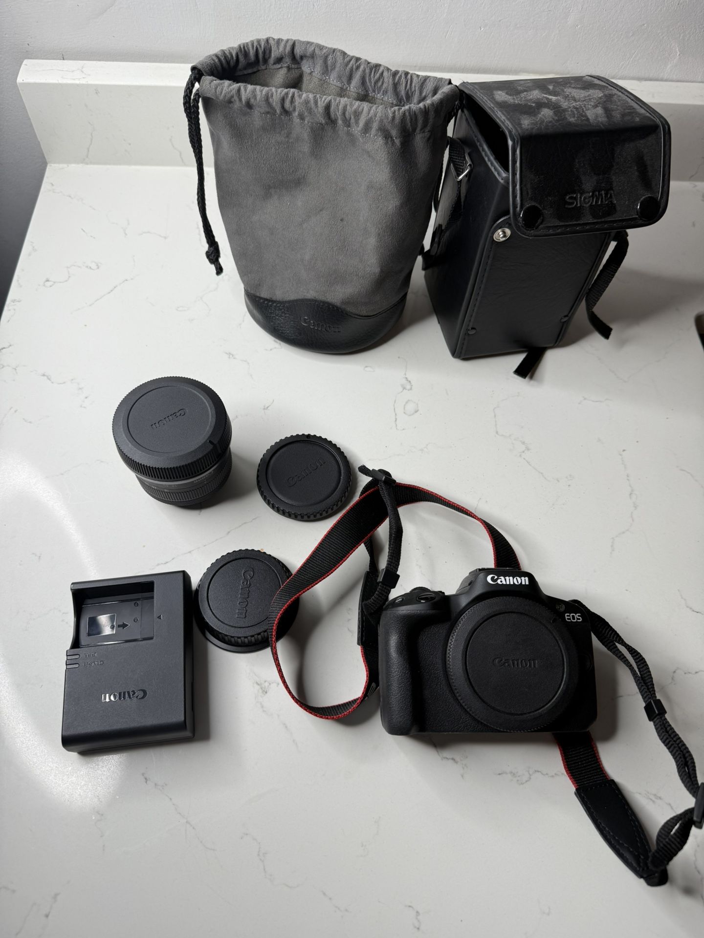 Canon EOS R50 RF-S18-45mm F4.5-6.3mm IS STM Kit: Mirrorless Wi-Fi Digital Camera