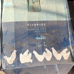 FLYGRUBS 5 lb Dried Black Soldier Fly Larvae - High-Calcium Chicken Treats