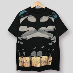 BATMAN TEE SIZE LARGE