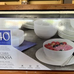 Ciara Mikasa 40 Piece 