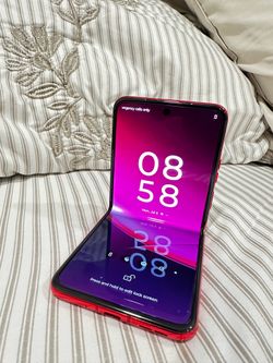 Motorola Razr 40 Ultra - Viva Magenta