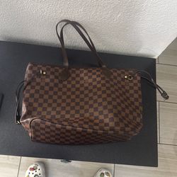 Louis Vuitton Never full