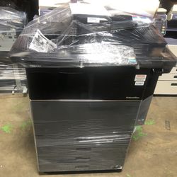 Toshiba Estudio 6506AC Color Copier/black And White Finisher/scan/fax