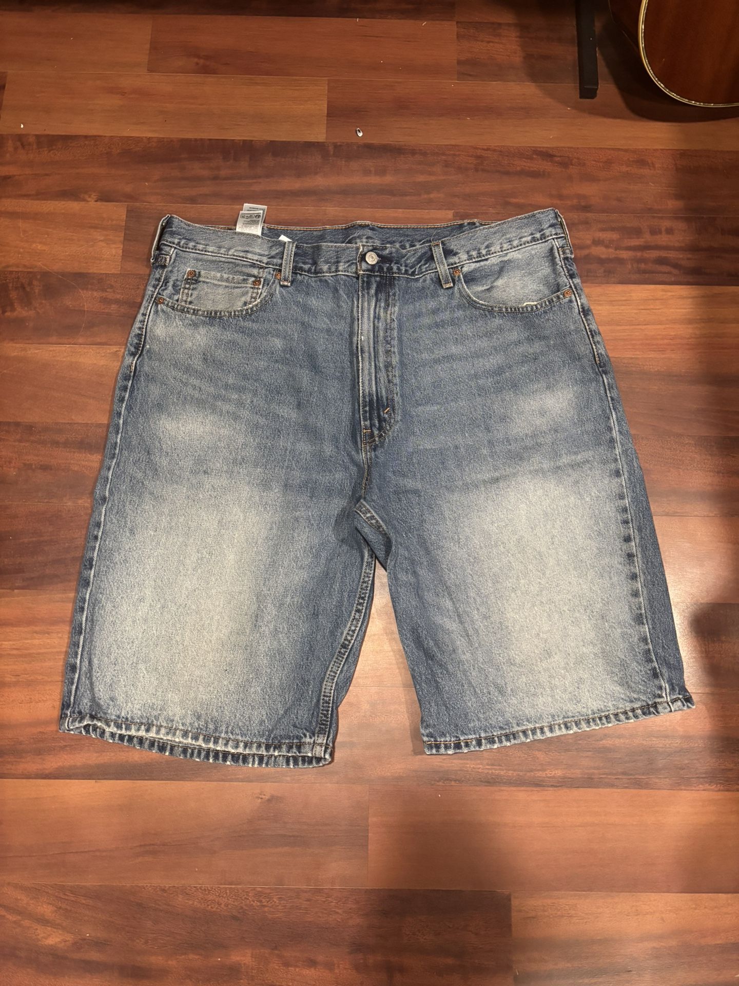 Levi’s Jorts