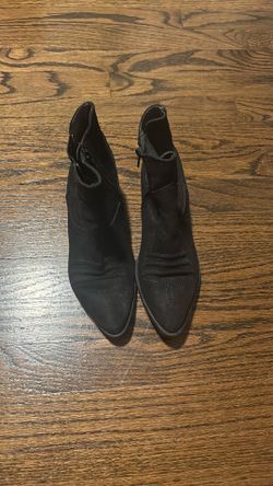 women boots size 6