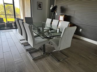 Dinning Table