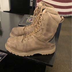 511+ tactical boots
