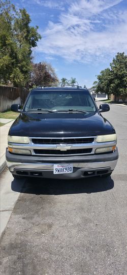 2004 4×4 Chevy saburban 1500