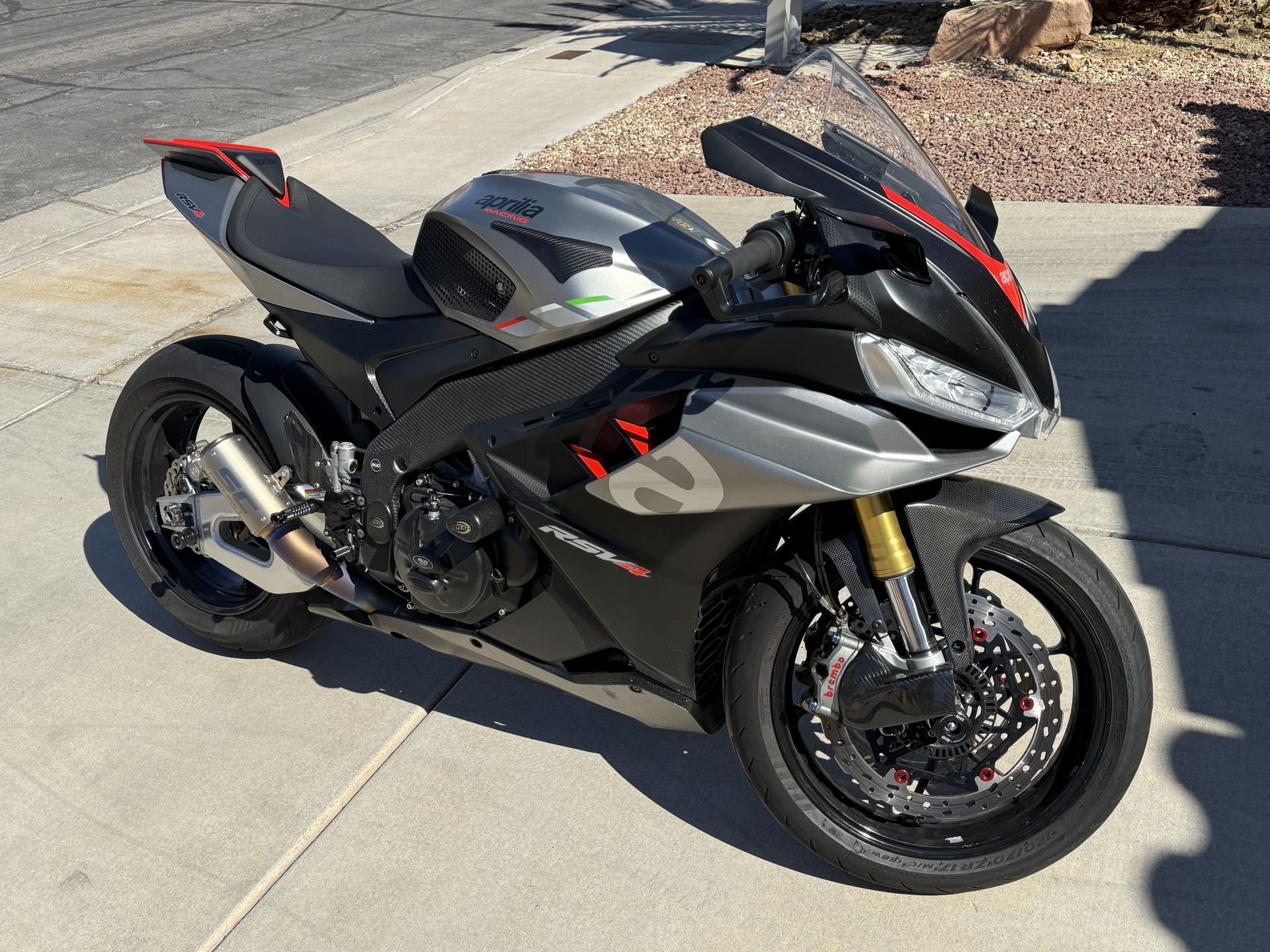 2021 Aprilia RSV4 1100