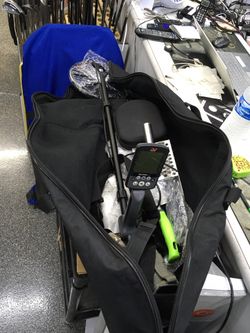 Minelab Equinox 800 Metal Detector