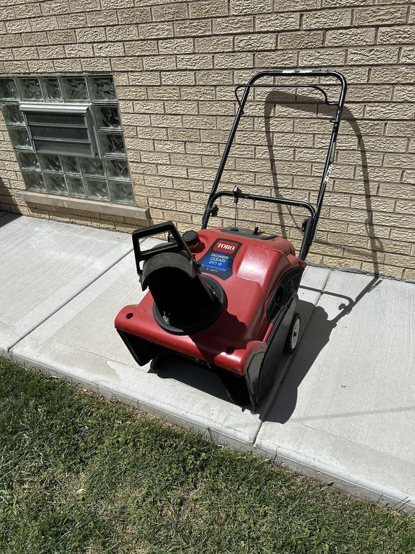 Toro SnowThrower