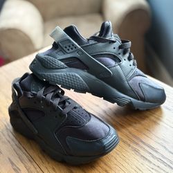 Nike Huarache Triple Black 