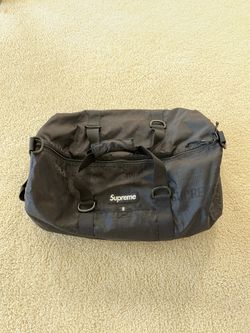 Supreme duffle bag