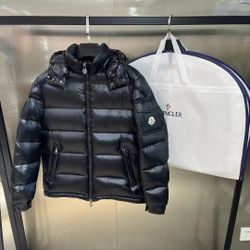 Mengkou down jacket  Size; S M L