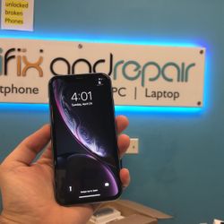 UNLOCKED IPhone XR 64GB