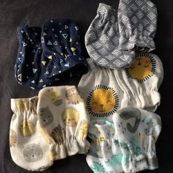 Newborn Mittens & Hats