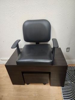 Pedicure chair