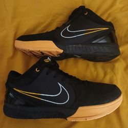 Nike Zoom Kobe Protro Snake Skin Size 10.5 Willing To Trade To