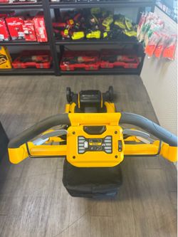2 x 20V MAX 21 in. Cordless Battery Powered Self Propelled Lawn Mower (tool only)