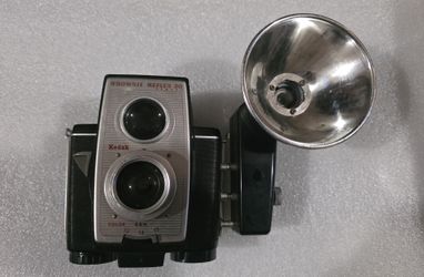 Late 1950's Kodiak Brownie Reflex 20 Camera