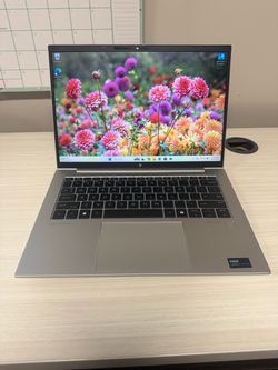 nice HP EliteBook 840 G11 Play Studio FULLY HD 14" Laptop w/ HP Warranty Core Ultra 7 165U 32gb RAM 512gb Flash