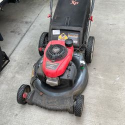 Troy Built Mower With HONDA engine 