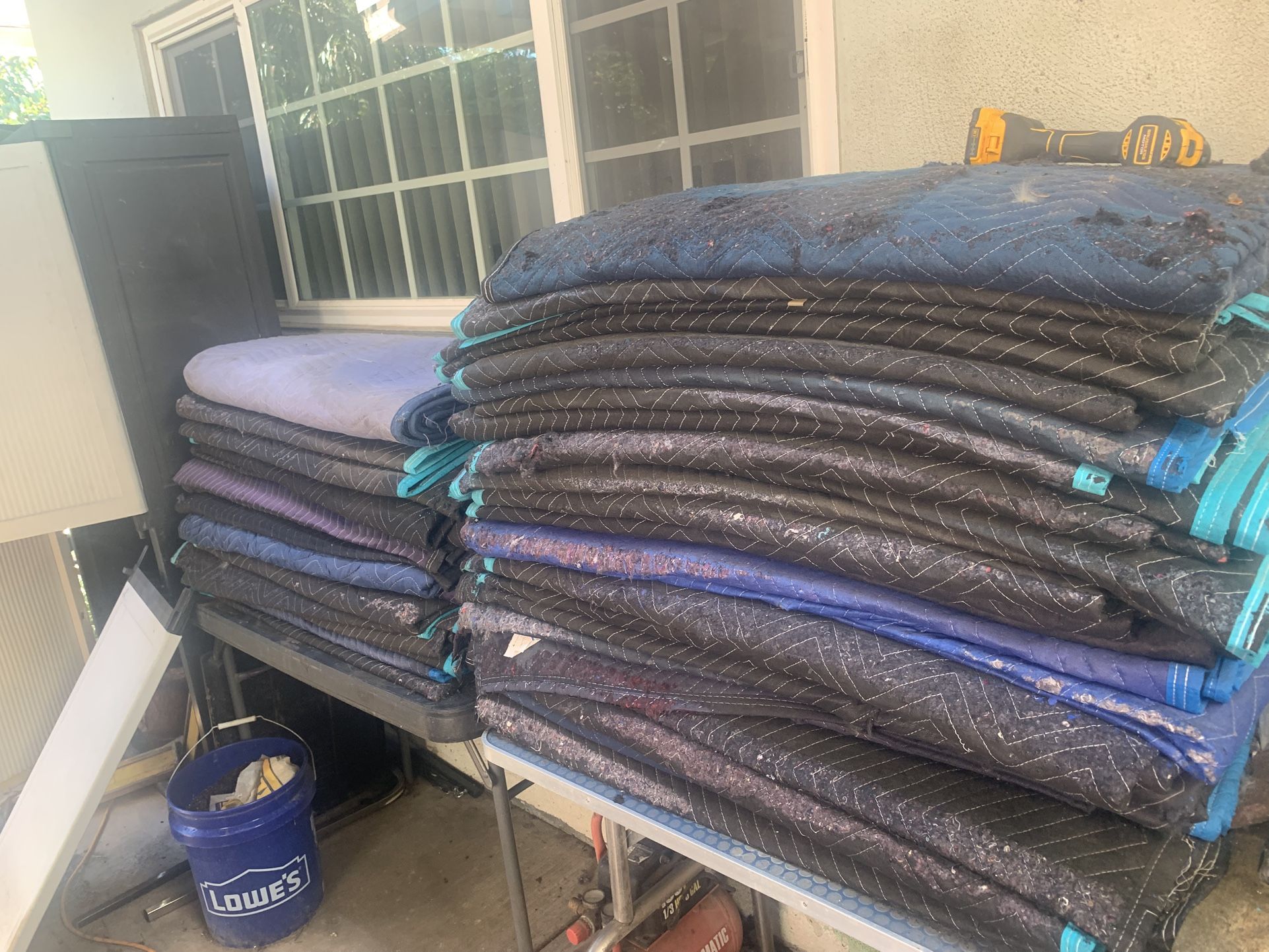 20 -25 MOVING BLANKETS