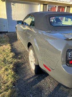 Used Drop Top 05 Ford Mustang 
